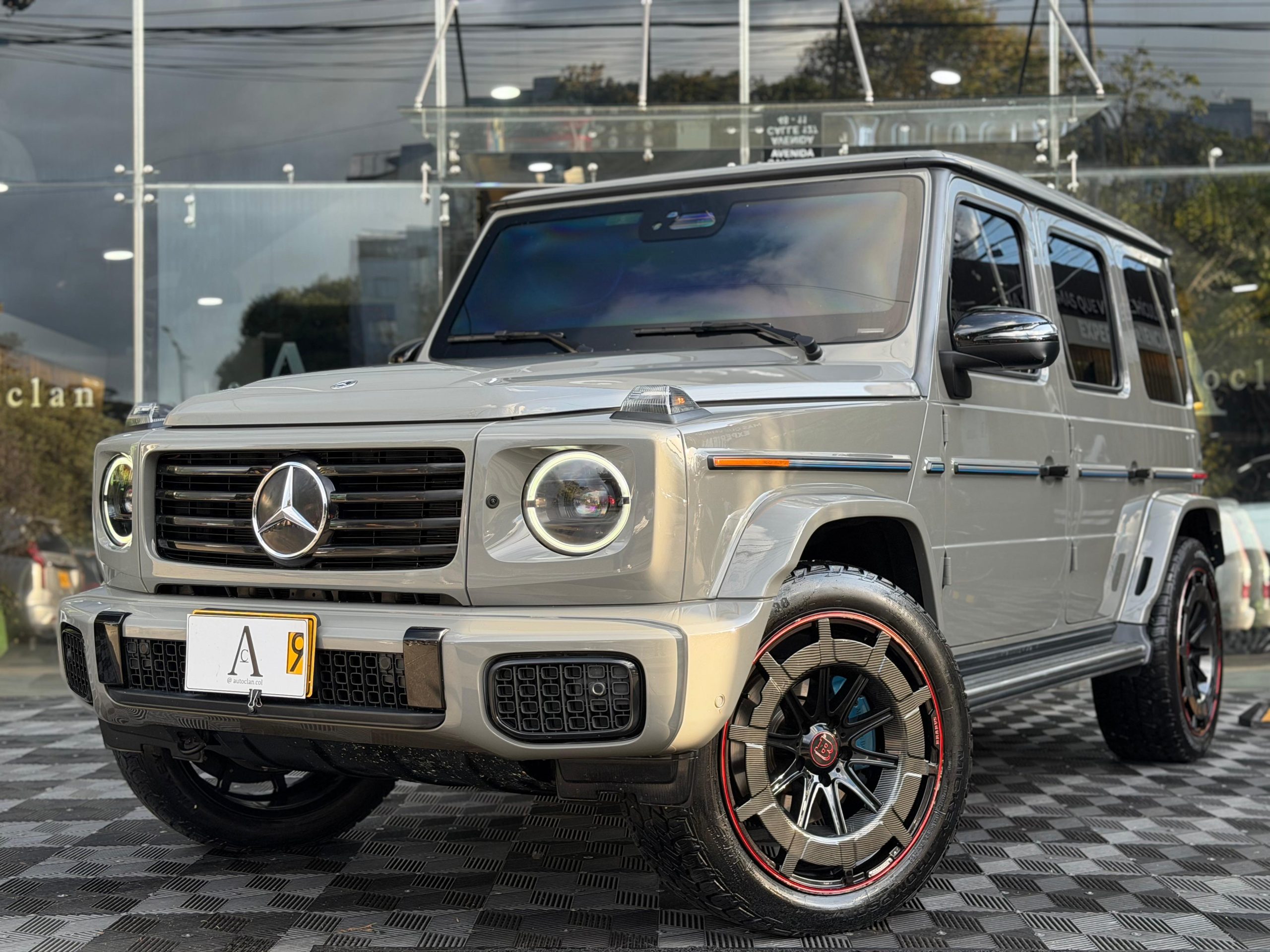Mercedes-Benz G 580 with EQ Technology 2025