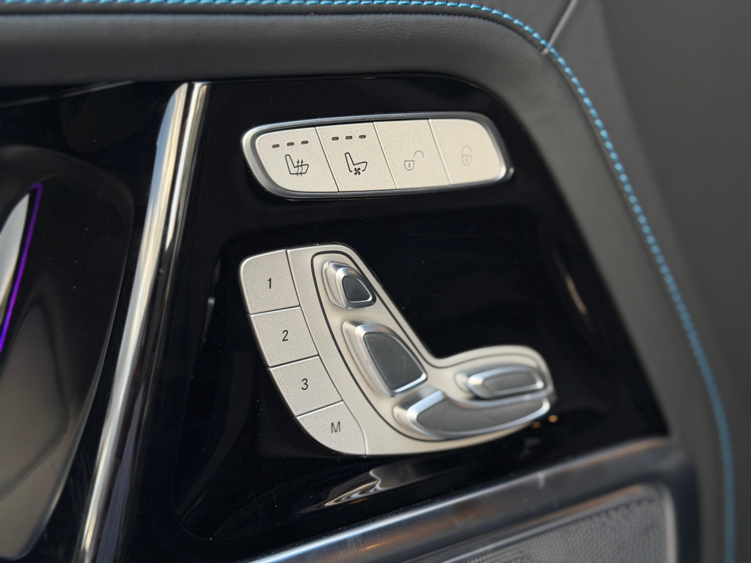 Mercedes-Benz G 580 with EQ Technology 2025 - Image 20