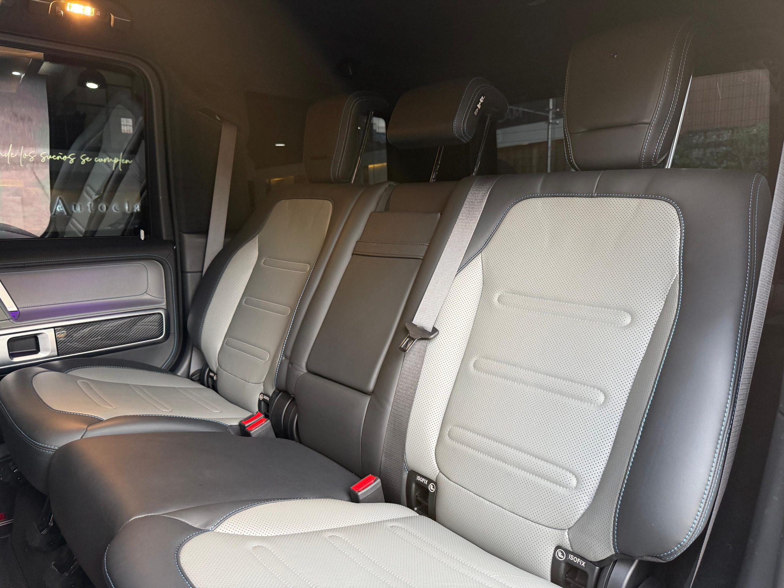 Mercedes-Benz G 580 with EQ Technology 2025 - Image 22