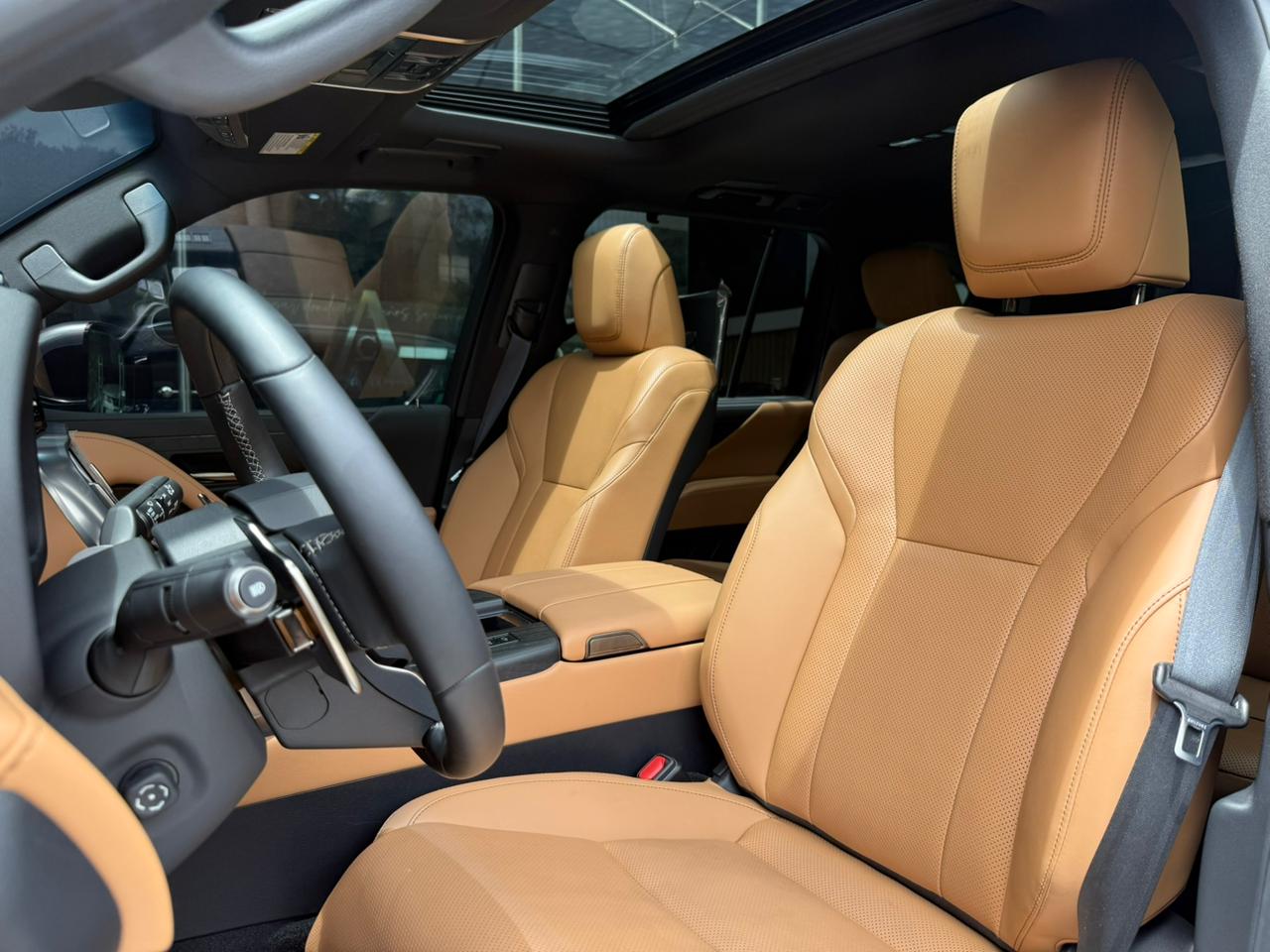 Lexus LX 700h Hybrid 2025 - Image 15