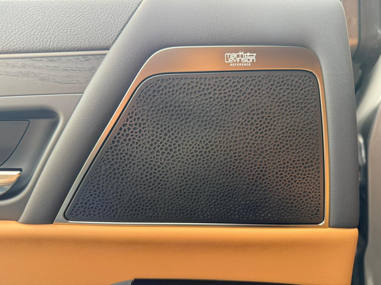Lexus LX 700h Hybrid 2025 - Image 10